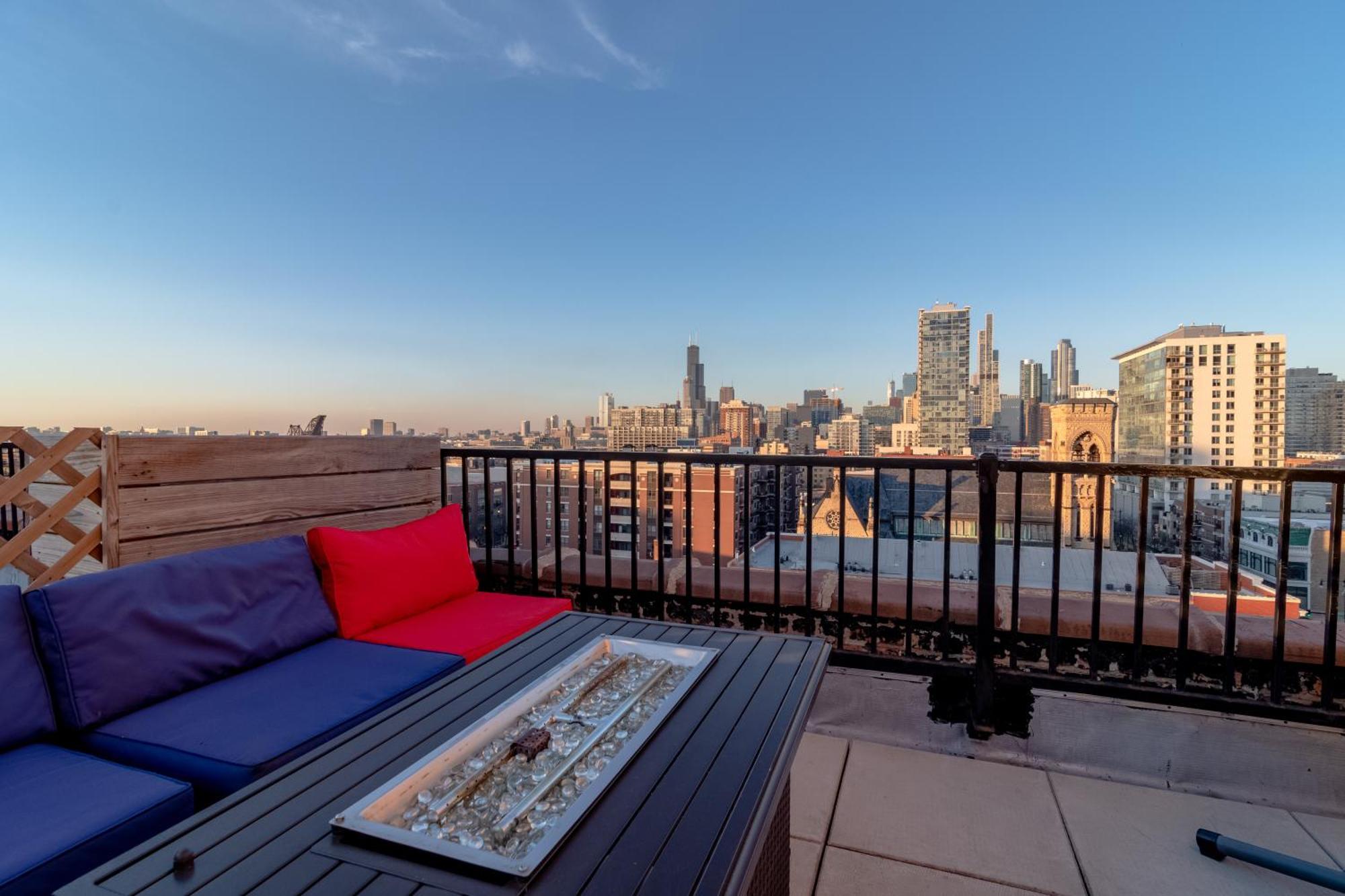 Mccormick Place 3Br Luxury Penthouse Duplex With Personal Rooftop And Optional Parking For 8 Guests In Chicago South Loop シカゴ エクステリア 写真