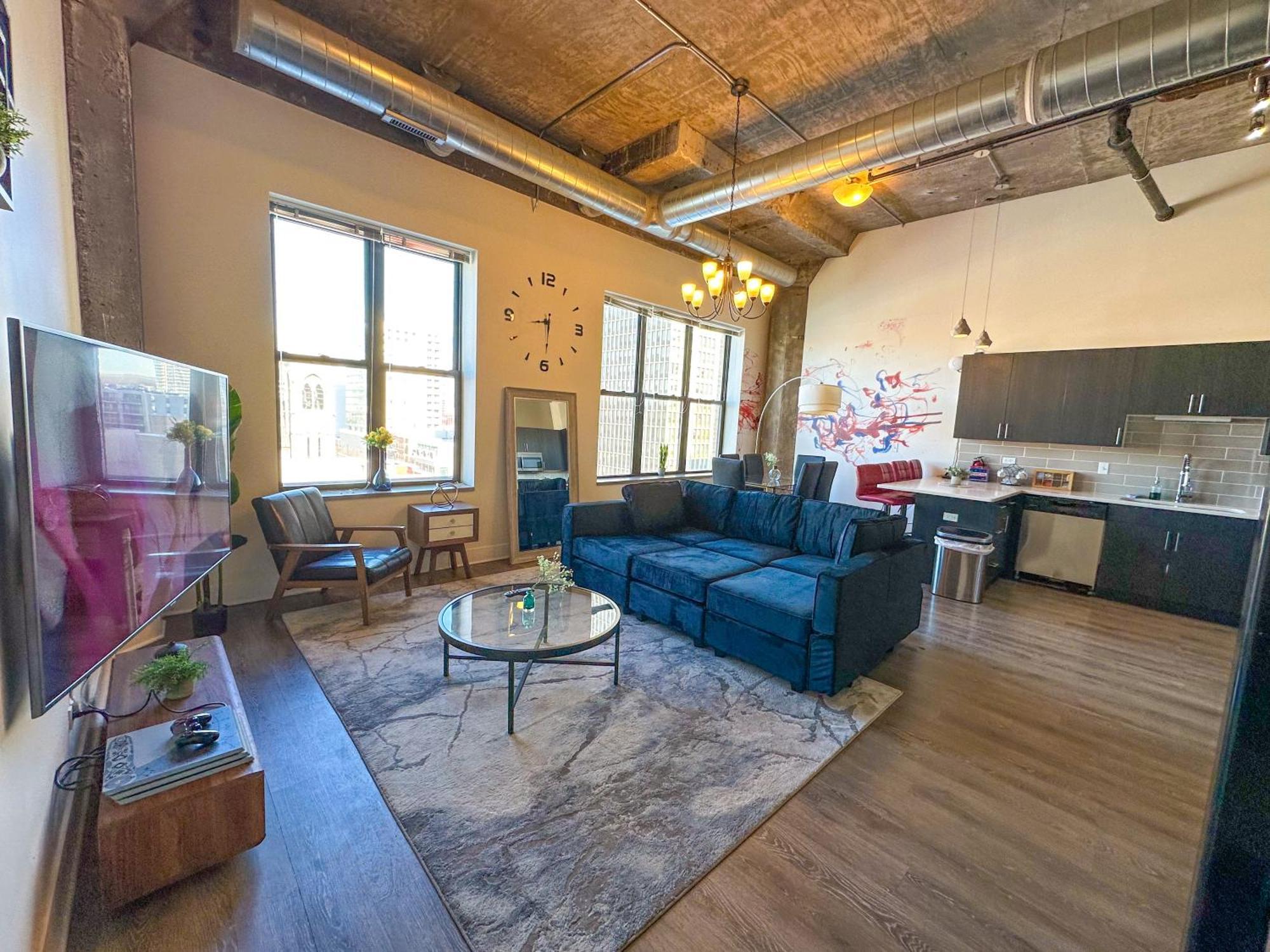 Mccormick Place 3Br Luxury Penthouse Duplex With Personal Rooftop And Optional Parking For 8 Guests In Chicago South Loop シカゴ エクステリア 写真